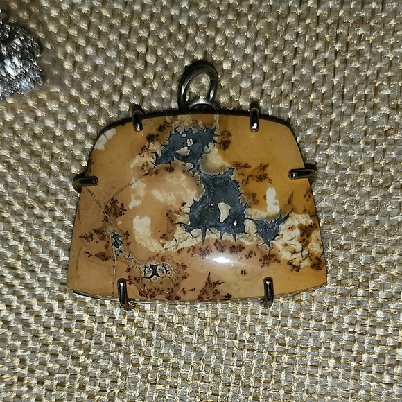 hschmidt Jewelry - Unique Stone Pendant with Earthy Tones
